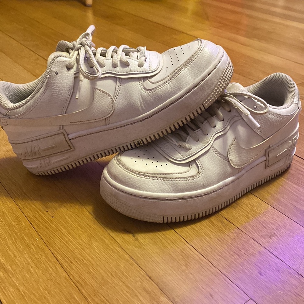 Women’s Nike Shoes size 8.5